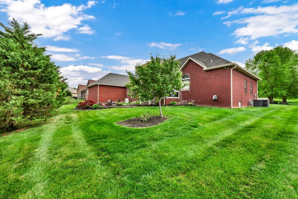 313 Bryson Lane Clarksville TN 37043