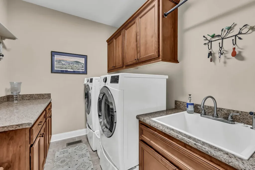 313 Bryson Lane Clarksville TN 37043