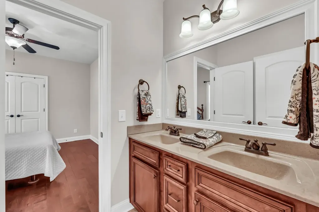 313 Bryson Lane Clarksville TN 37043