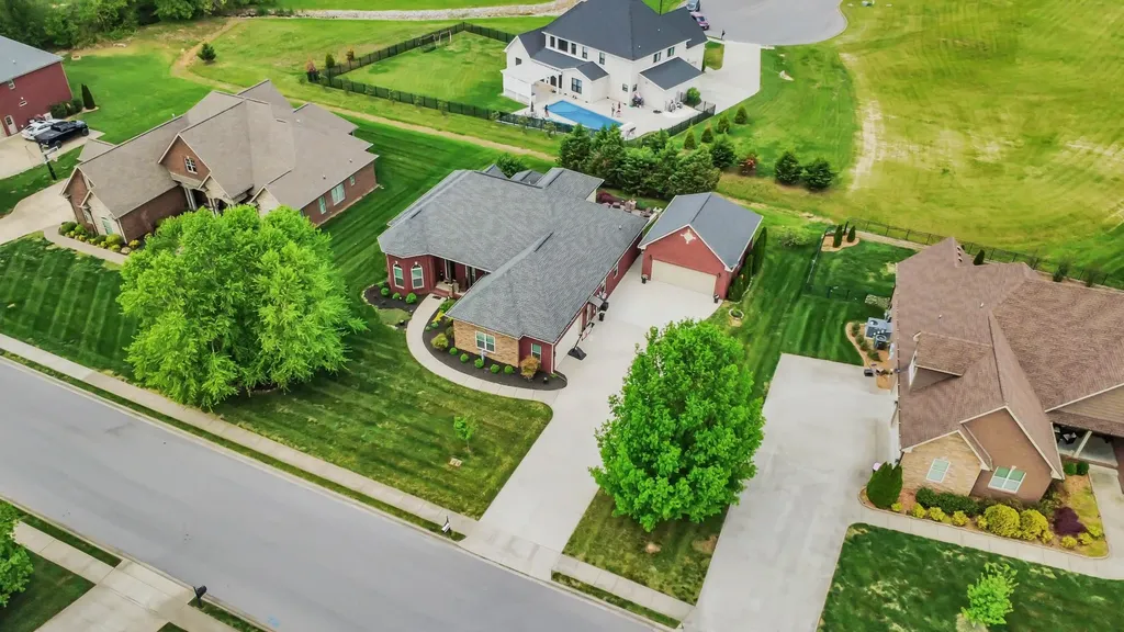 313 Bryson Lane Clarksville TN 37043