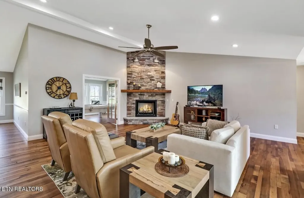 120 Forest View Drive Crossville TN 38558