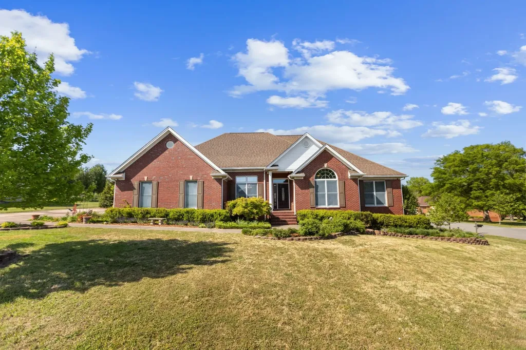 204 Wellsbrook Circle Fayetteville TN 37334