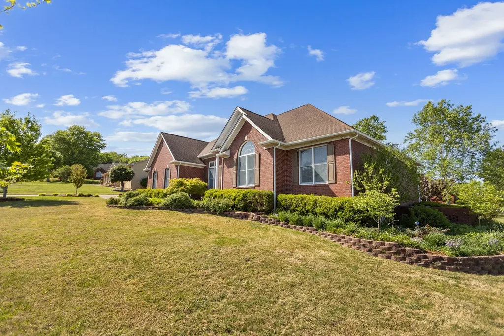 204 Wellsbrook Circle Fayetteville TN 37334