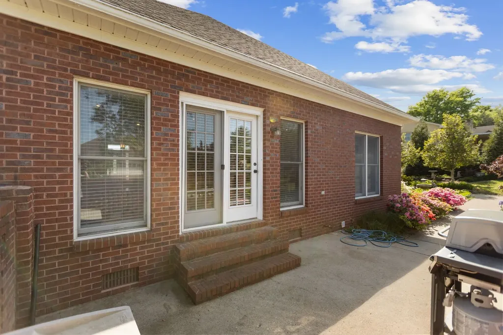 204 Wellsbrook Circle Fayetteville TN 37334