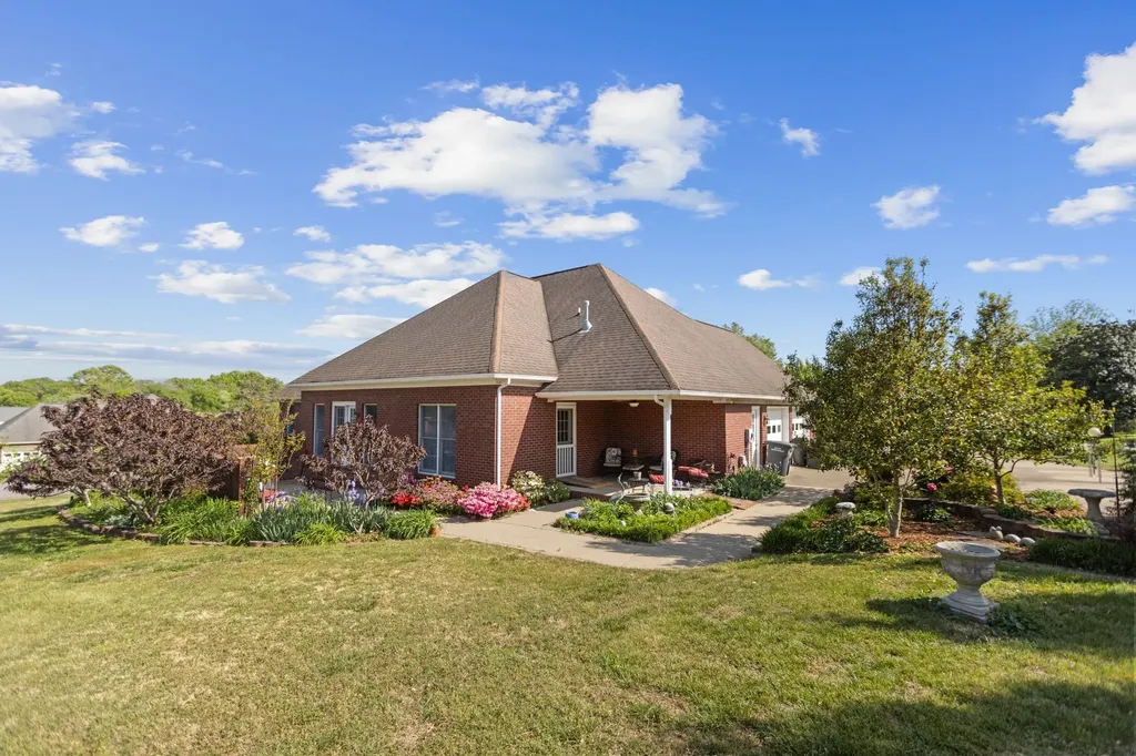 204 Wellsbrook Circle Fayetteville TN 37334