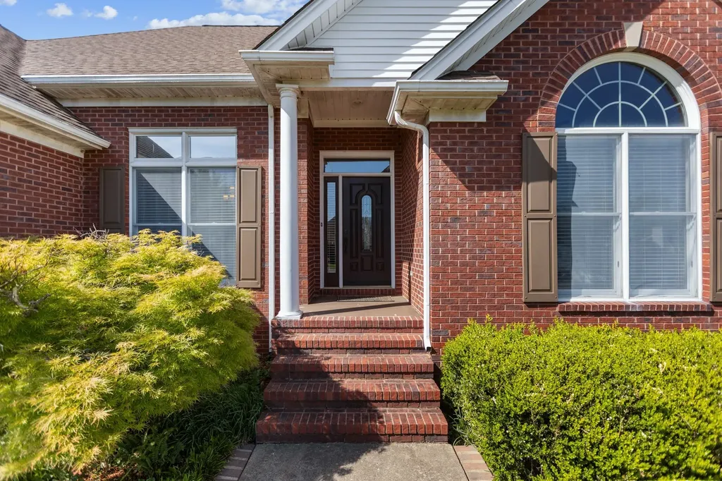 204 Wellsbrook Circle Fayetteville TN 37334