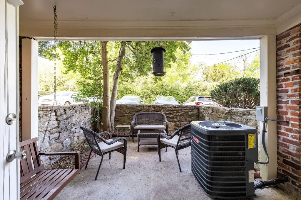 5025 Hillsboro Pike Nashville TN 37215