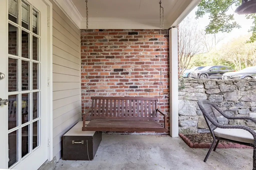 5025 Hillsboro Pike Nashville TN 37215