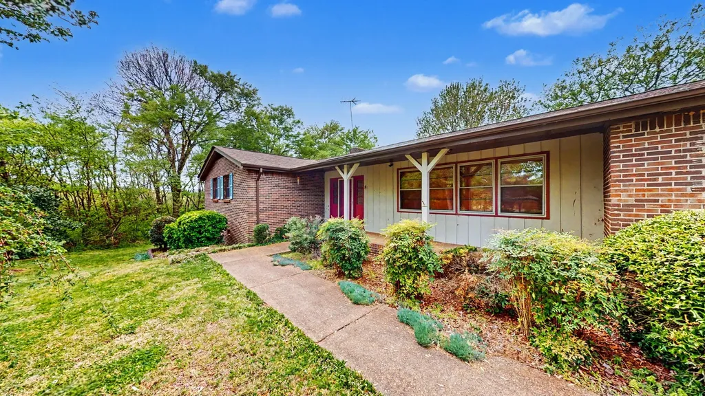 2413 Fly Road Nolensville TN 37135