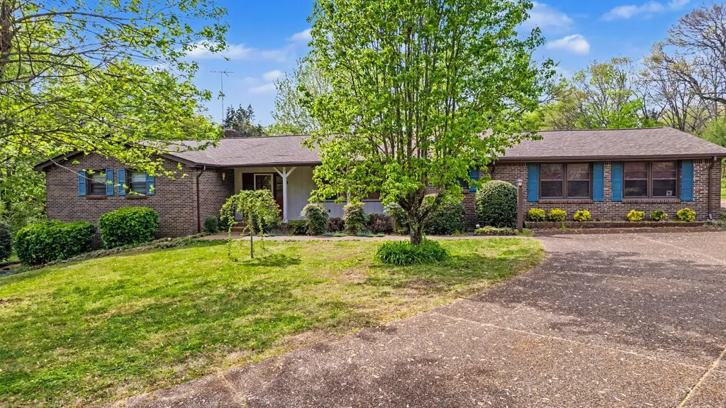 2413 Fly Road Nolensville TN 37135
