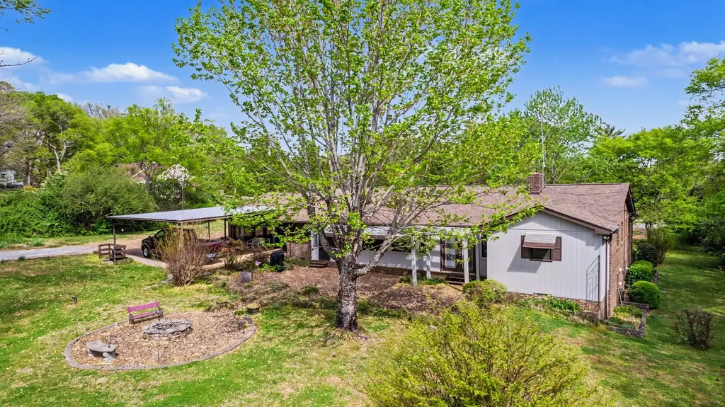 2413 Fly Road Nolensville TN 37135