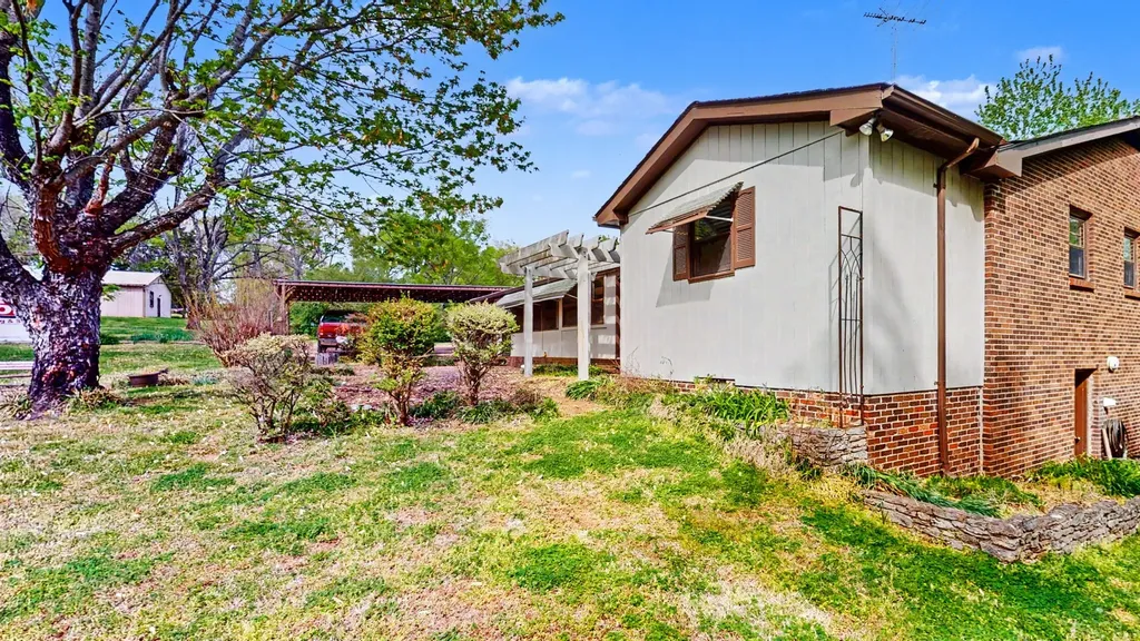 2413 Fly Road Nolensville TN 37135
