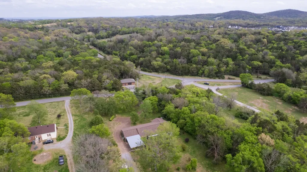2413 Fly Road Nolensville TN 37135