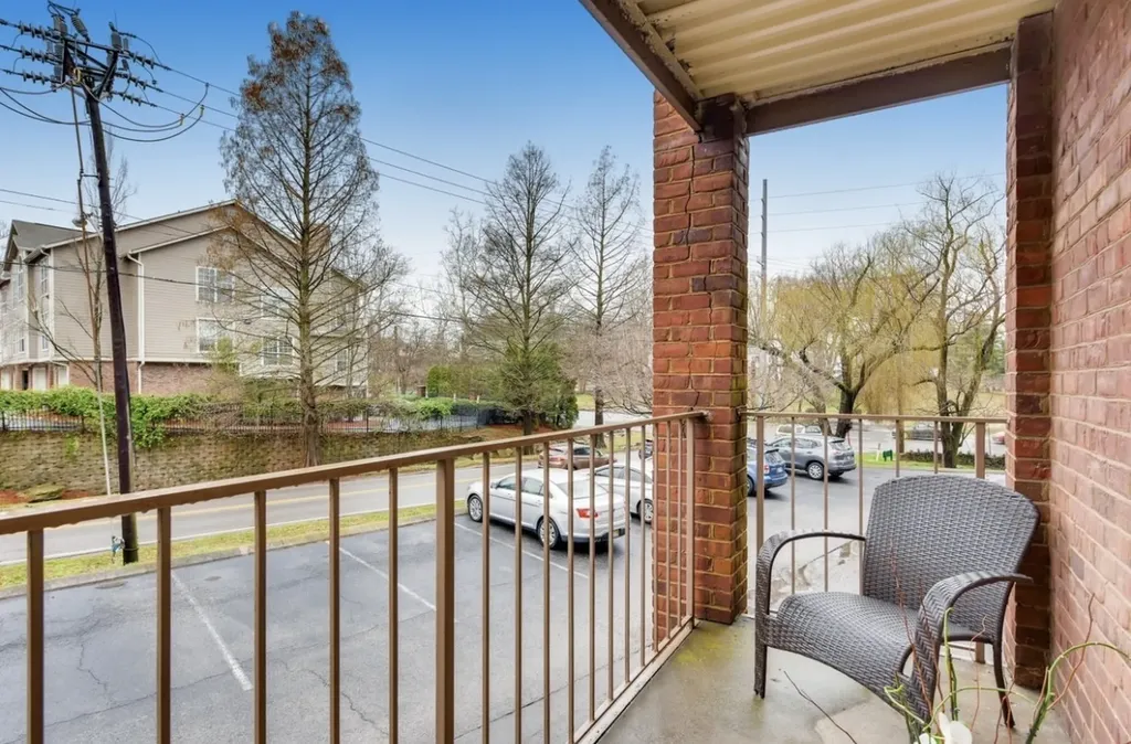3188 Hillsboro Pike Nashville TN 37215