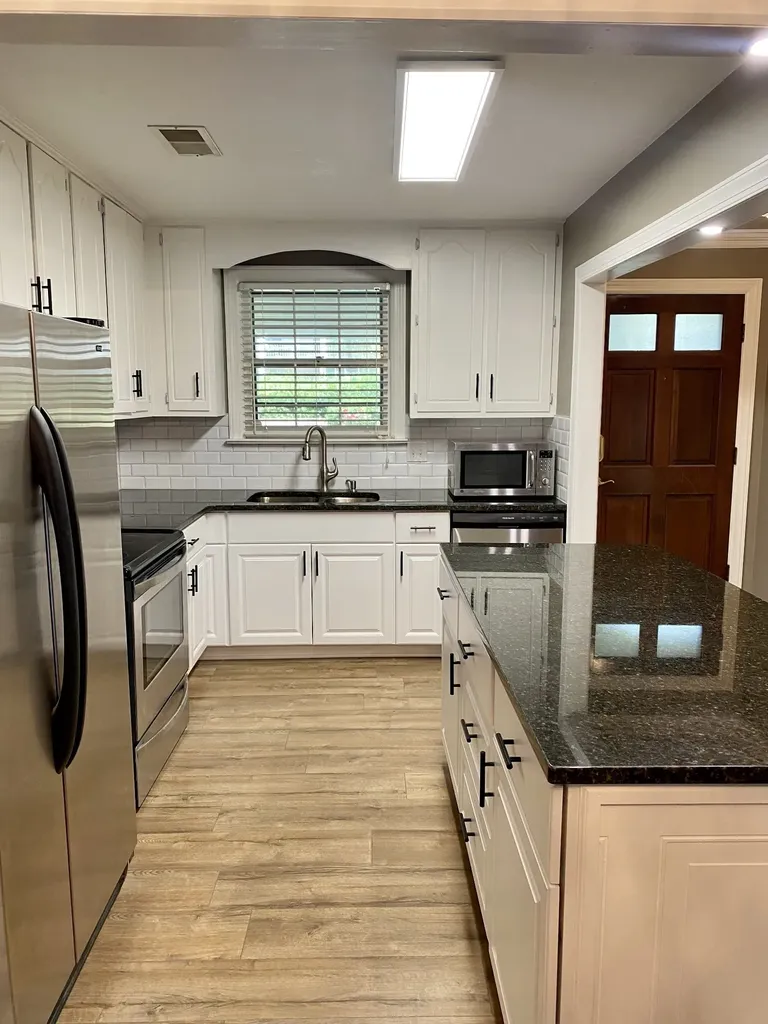 3188 Hillsboro Pike Nashville TN 37215