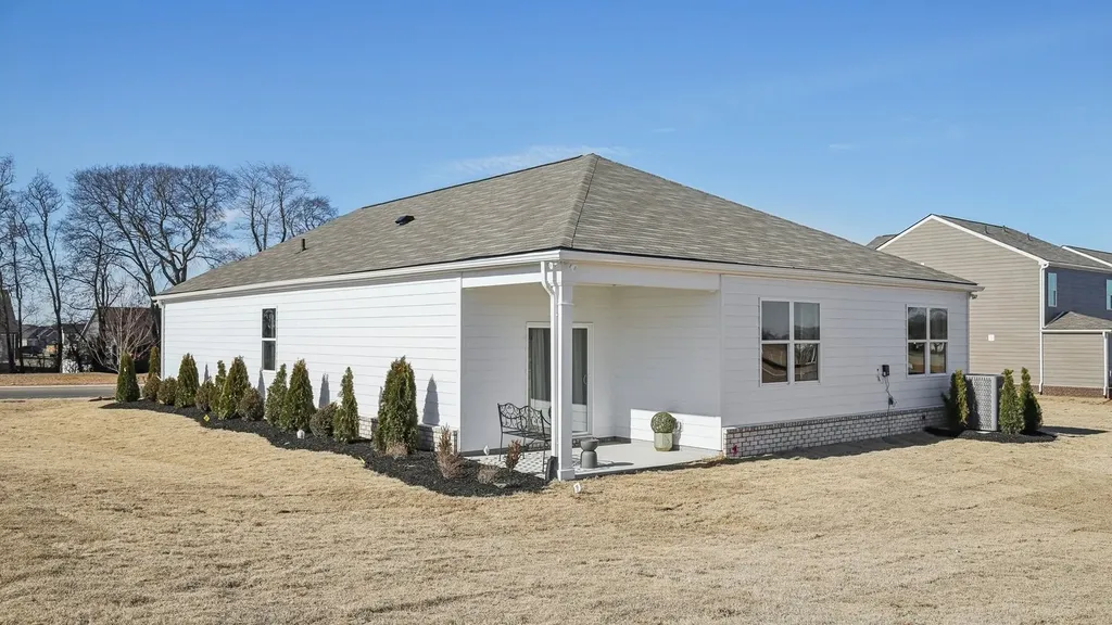 4348 Scarlet Court Columbia TN 38401