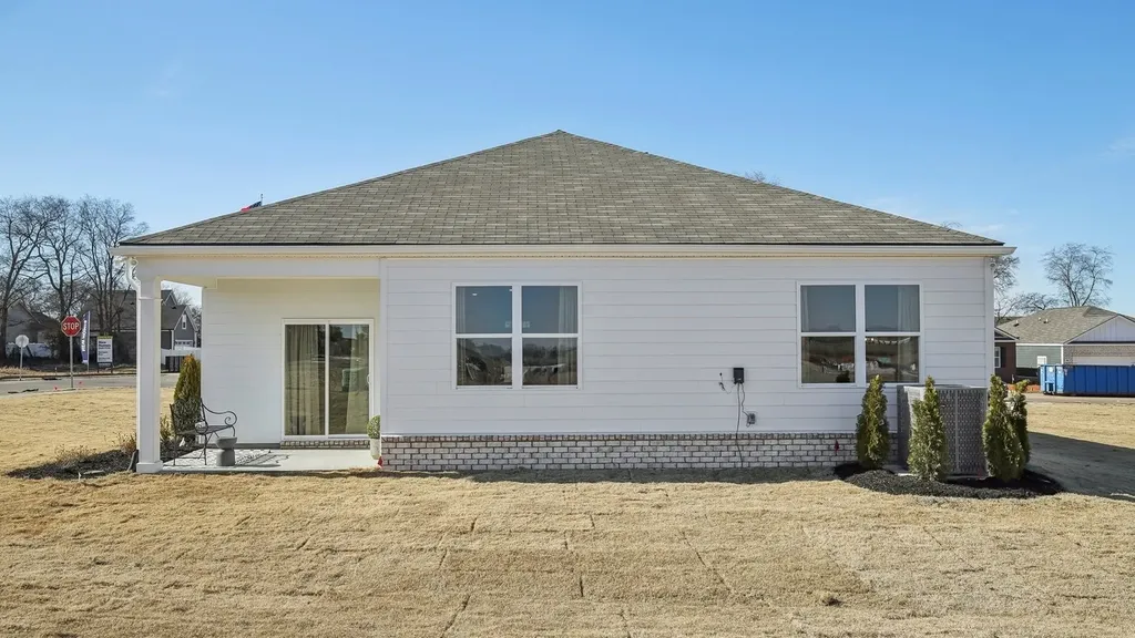 4348 Scarlet Court Columbia TN 38401