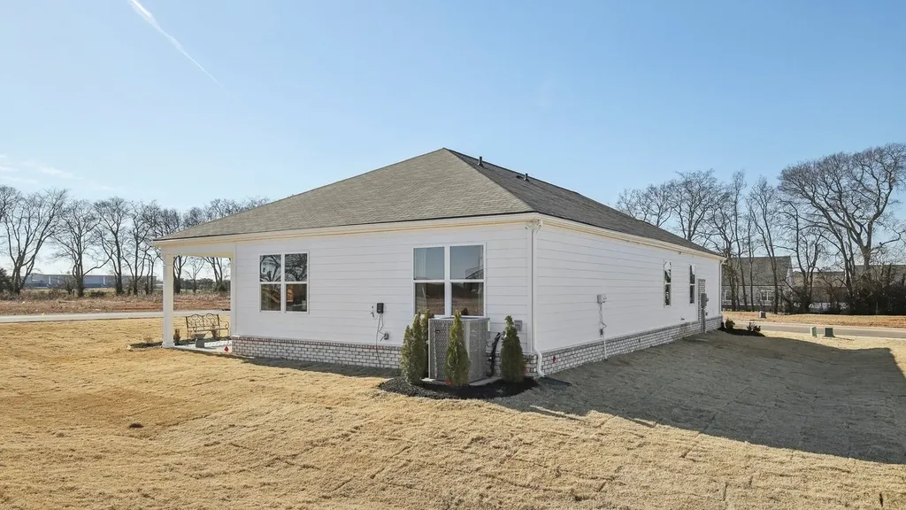 4348 Scarlet Court Columbia TN 38401