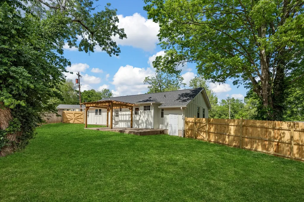 2935 Emery Drive Nashville TN 37214