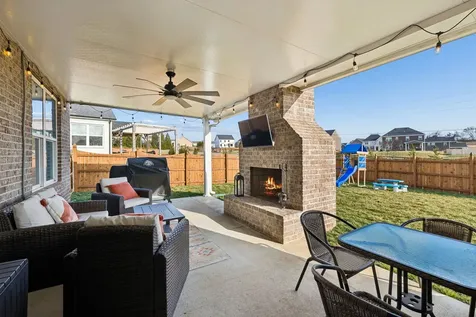 809 Cawthorn Lane Mount Juliet TN 37122