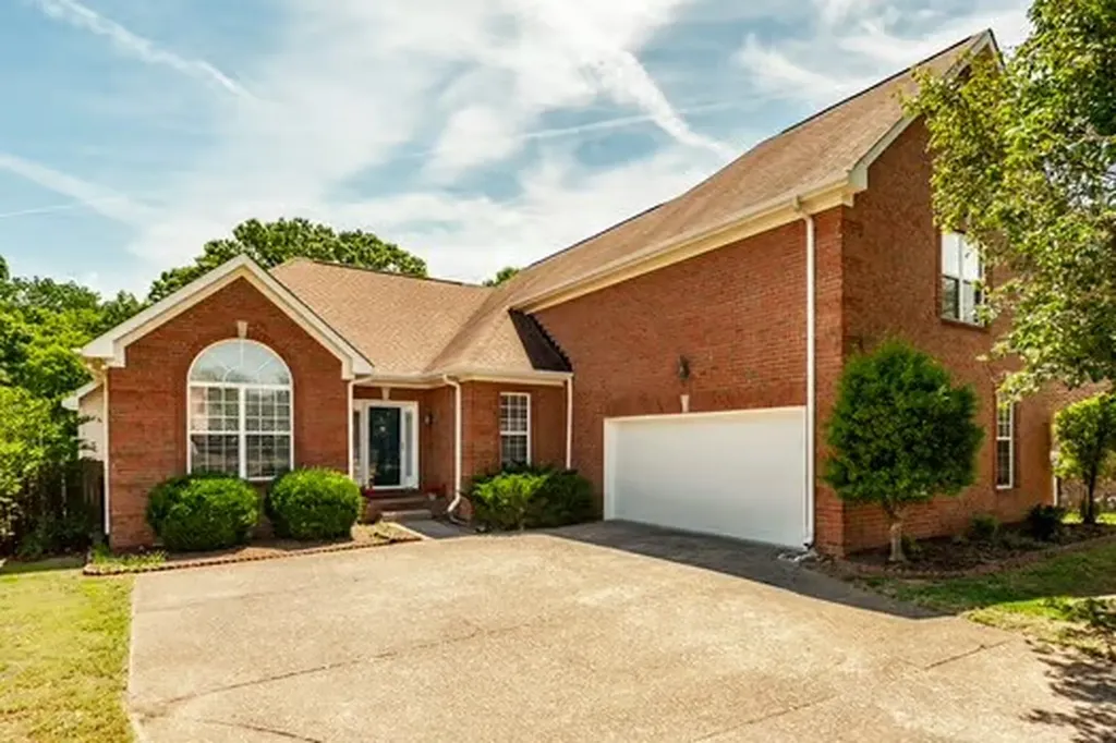 134 Camp Creek Circle Hendersonville TN 37075