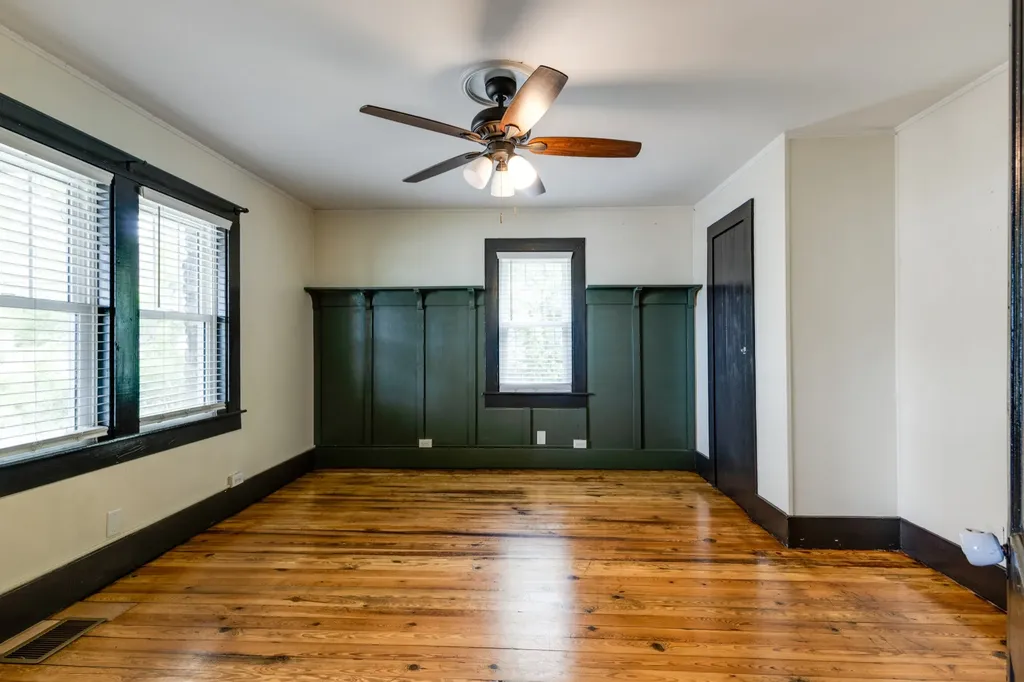 913 31st Ave, N Nashville TN 37209