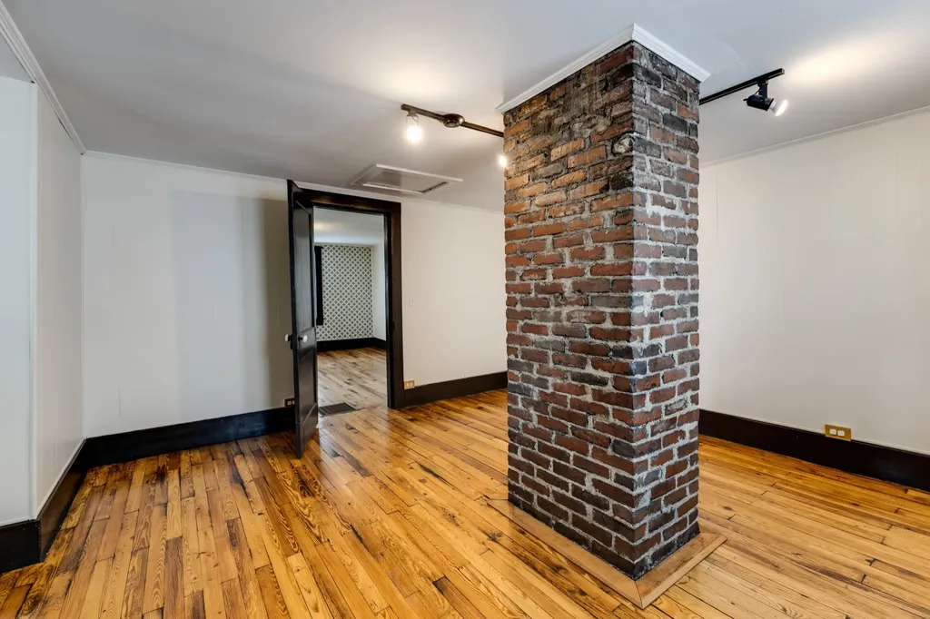 913 31st Ave, N Nashville TN 37209