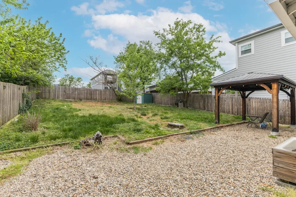 913 31st Ave, N Nashville TN 37209
