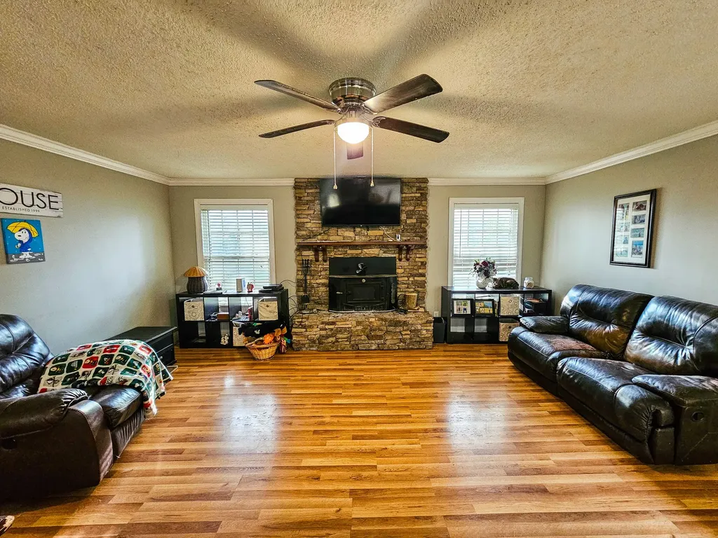 206 Hilltop Drive Shelbyville TN 37160
