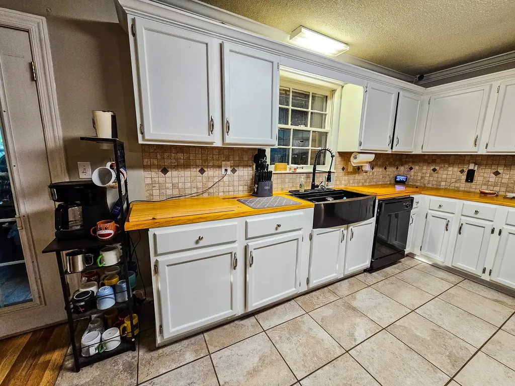206 Hilltop Drive Shelbyville TN 37160