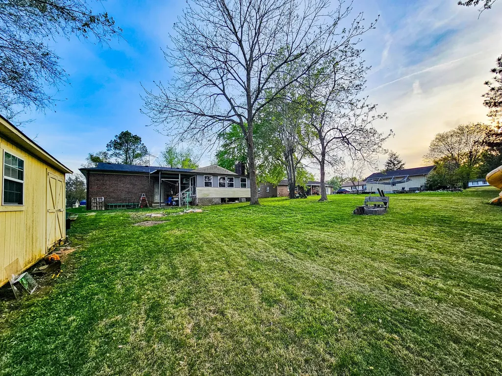 206 Hilltop Drive Shelbyville TN 37160