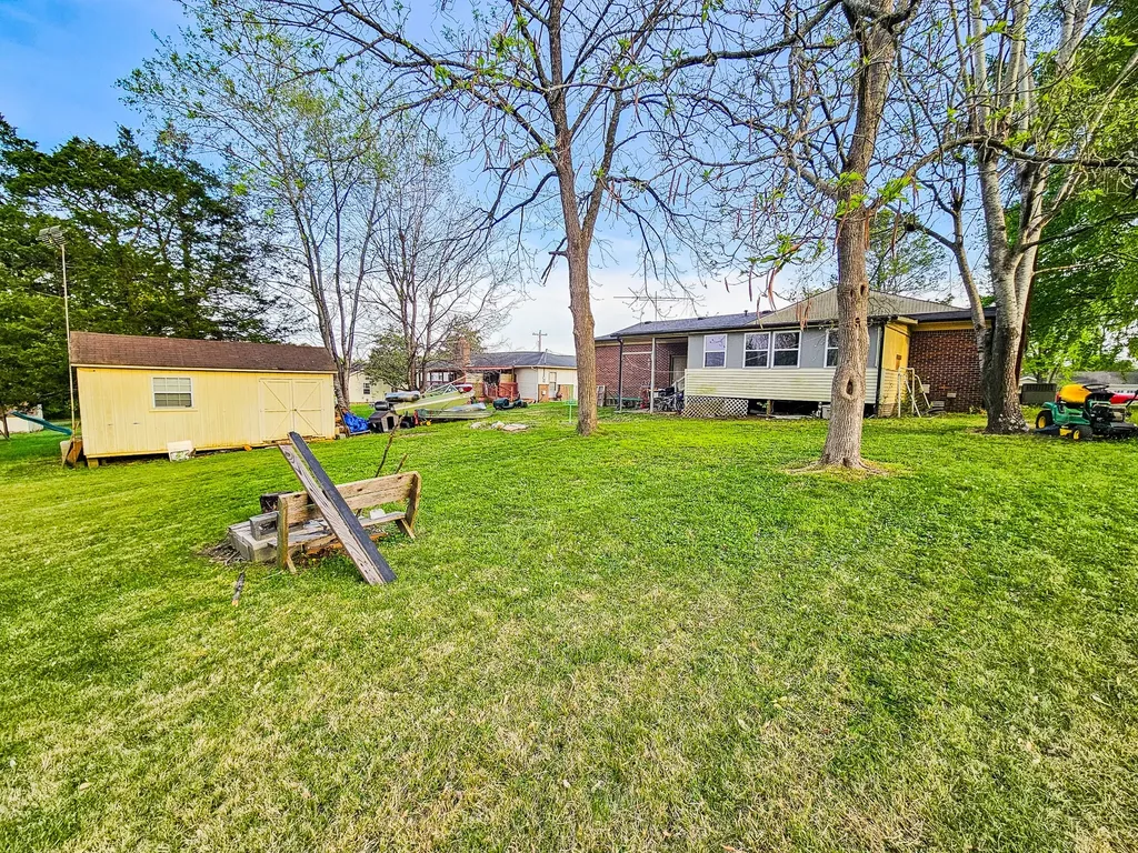 206 Hilltop Drive Shelbyville TN 37160