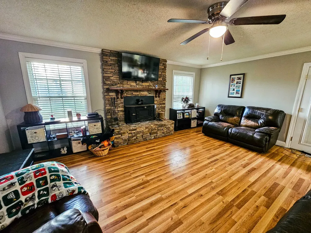 206 Hilltop Drive Shelbyville TN 37160