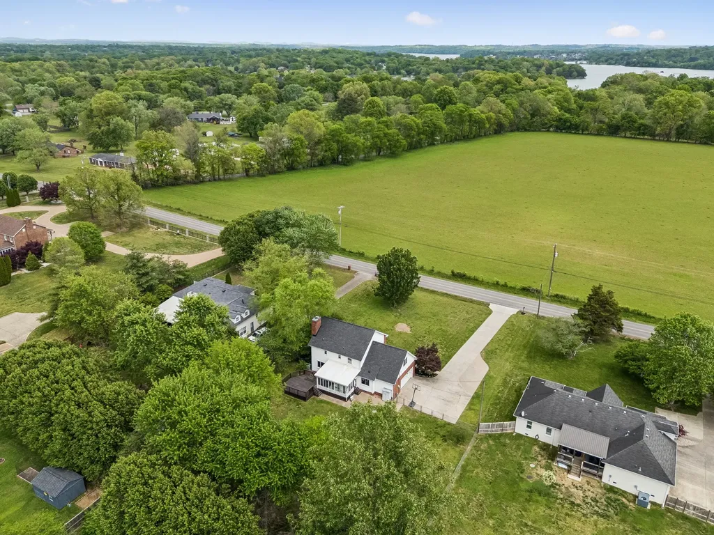 2884 Cages Bend Road Gallatin TN 37066