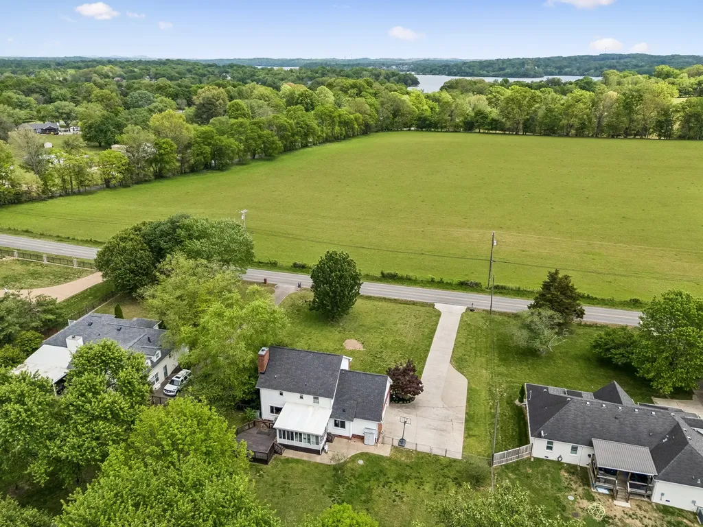 2884 Cages Bend Road Gallatin TN 37066