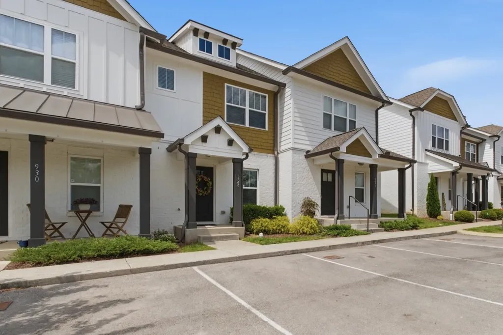 928 Governors Court Antioch TN 37013
