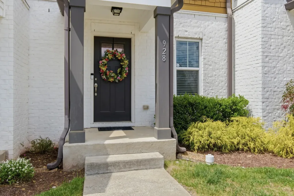 928 Governors Court Antioch TN 37013