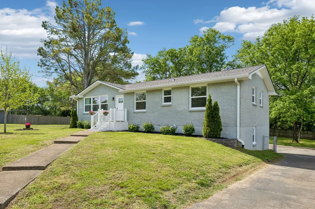 166 Jacksonian Drive Hermitage TN 37076