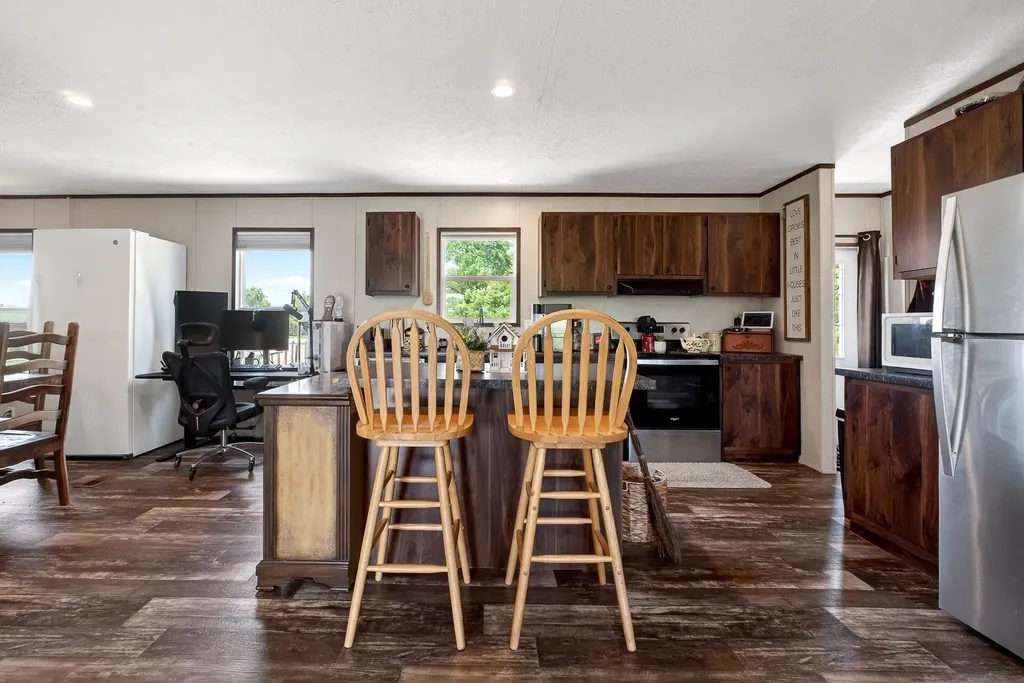 372 E Airport Drive Mcminnville TN 37110