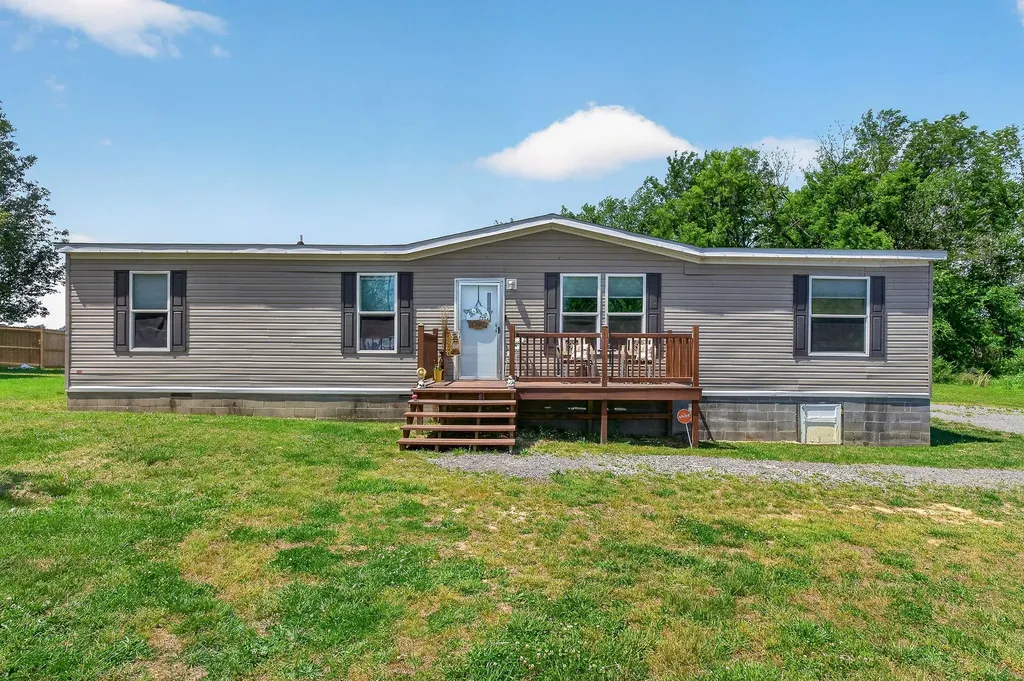 372 E Airport Drive Mcminnville TN 37110