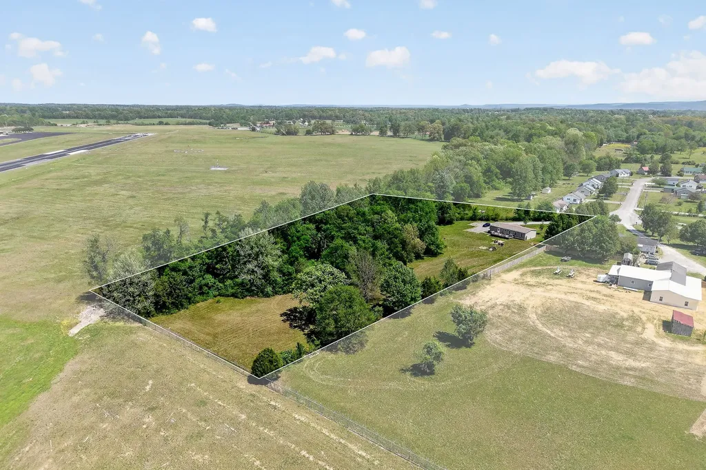 372 E Airport Drive Mcminnville TN 37110