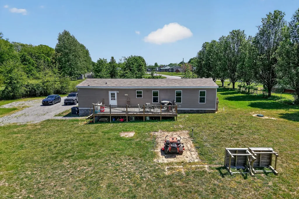 372 E Airport Drive Mcminnville TN 37110