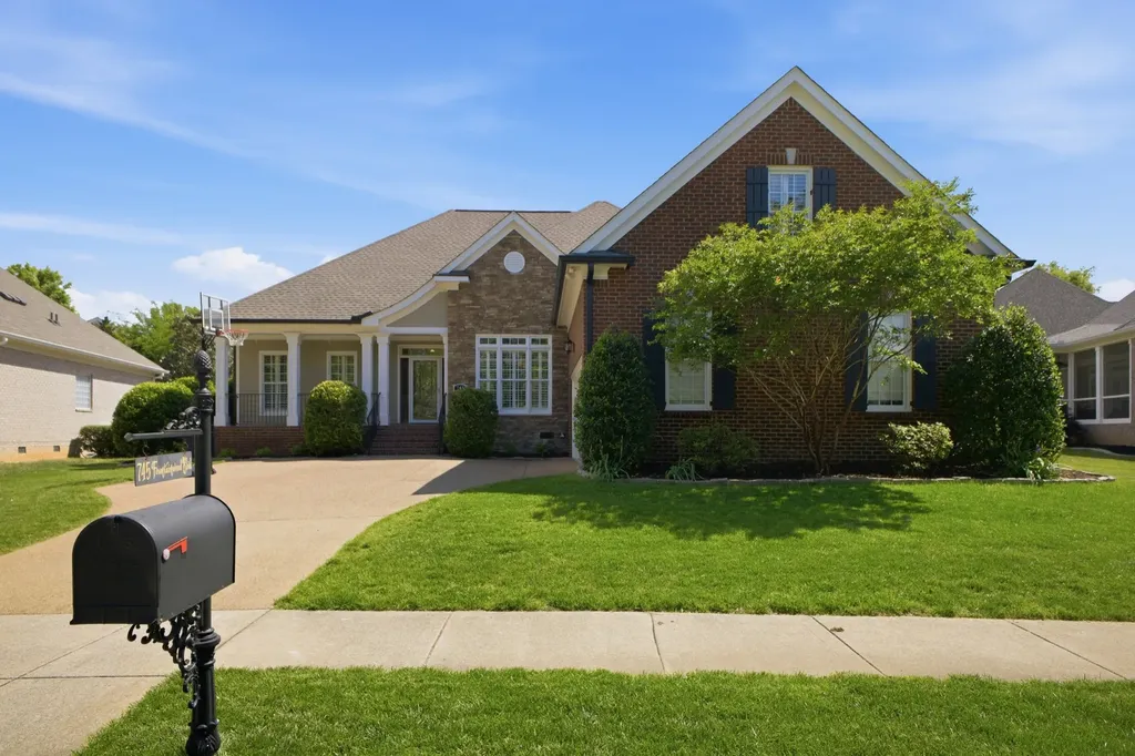 745 Fountainwood Boulevard Franklin TN 37064