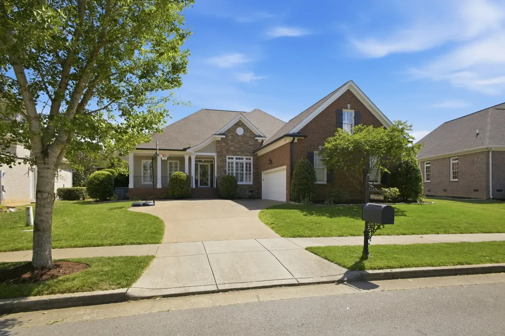 745 Fountainwood Boulevard Franklin TN 37064