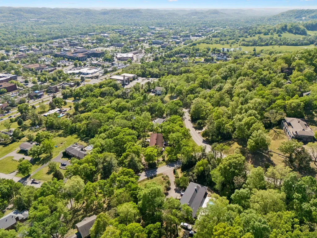 5622 Hillview Drive Brentwood TN 37027