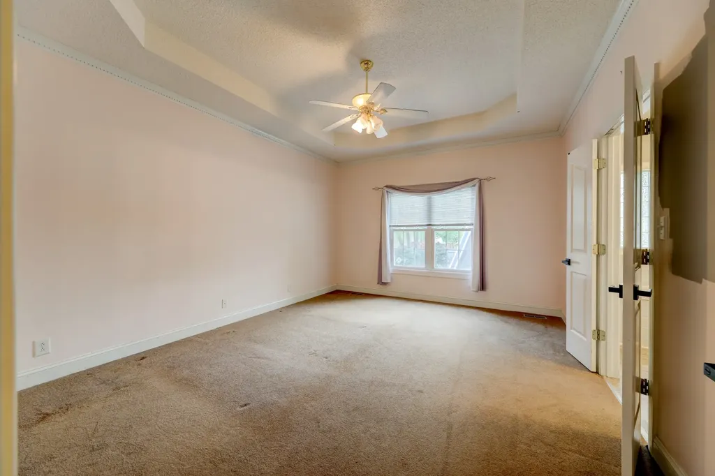 140 Lyme Drive Clarksville TN 37043