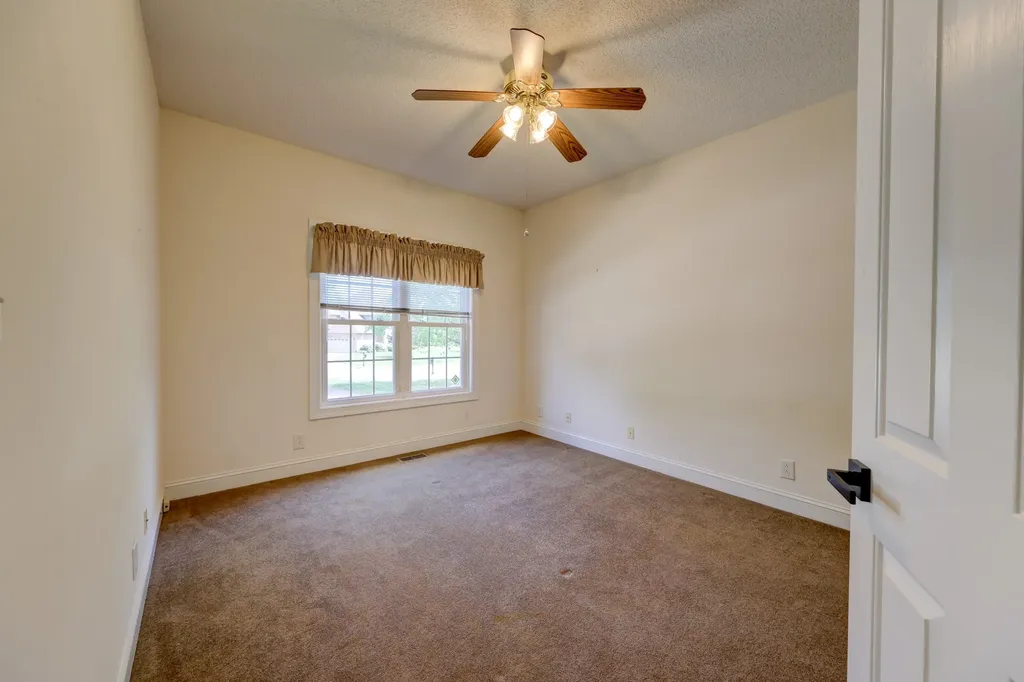 140 Lyme Drive Clarksville TN 37043