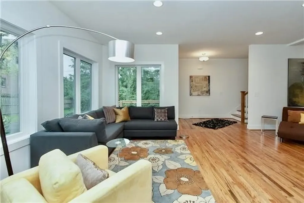 1820 Wildwood Avenue Nashville TN 37212