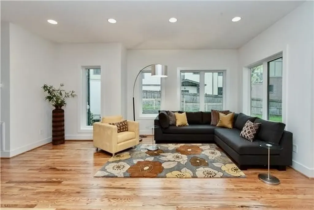 1820 Wildwood Avenue Nashville TN 37212