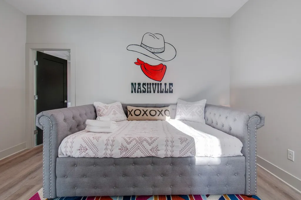 1122 Harmony Way Nashville TN 37207
